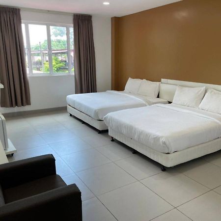 Melati Tanjong Beach Resort ปันไตเจอนัง ภายนอก รูปภาพ